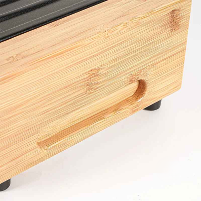 demonstration cote en bois appareil a raclette