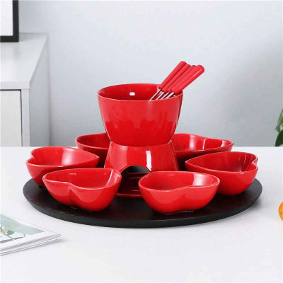 service a fondue chocolat bols en coeur sur table cuisine